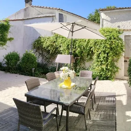 Casa vacanze île De Ré , Maison De Typique Rétaise Au Bois-plage Le Bois-Plage-en-Ré