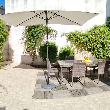 île De Ré , Maison De Typique Rétaise Au Bois-plage Hébergement de vacances Le Bois-Plage-en-Ré